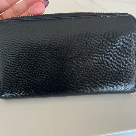 Prada Large Saffiano Leather Black Zip Wallet Great Condition - Picture 7 of 11